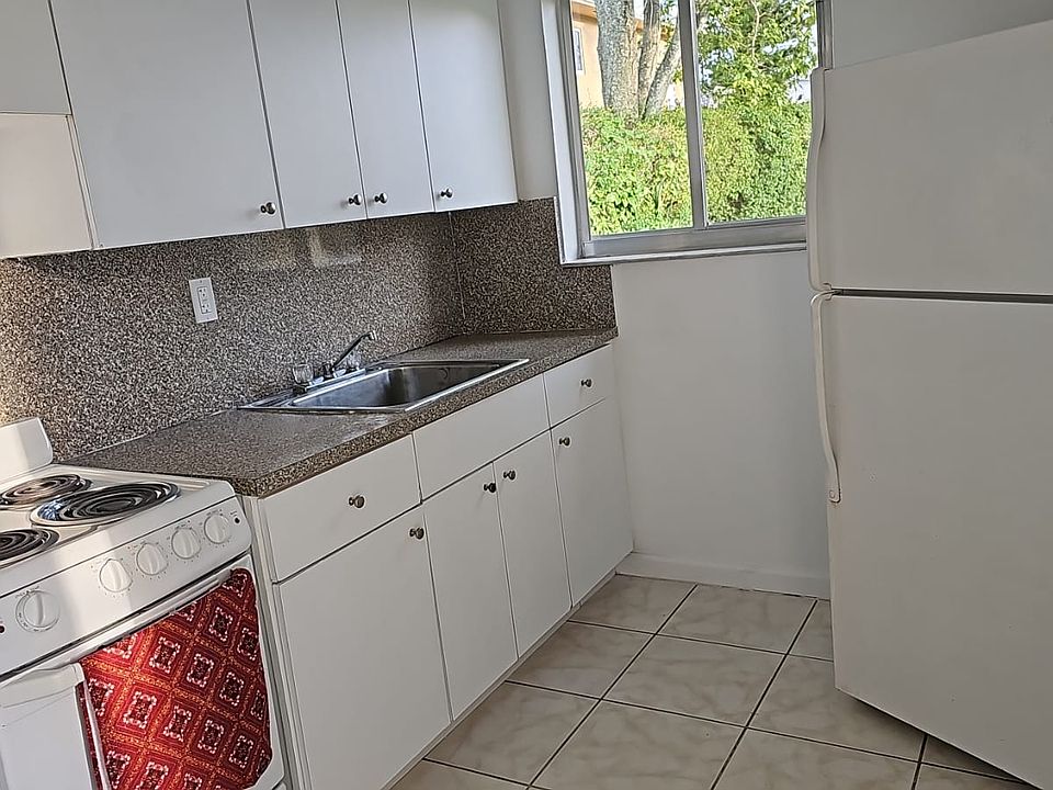 2nd image of 145 W 11th St APT 1