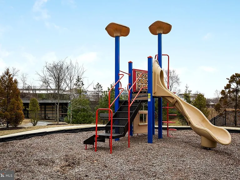 11808 Boland Manor Dr — Photo 28