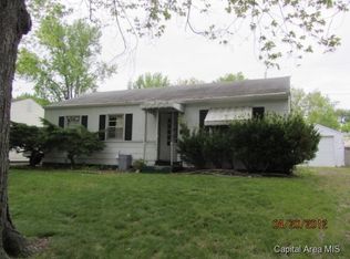 42 Beverly Dr, Springfield, IL 62702