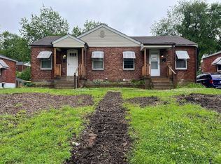 3434 Saint Mark Ln #3434, Saint Ann, MO 63074