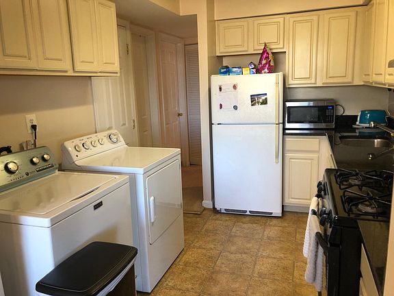 Full-sized washer/dryer