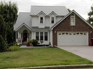 10 Green Valley Ct, Johnson City, TN 37601