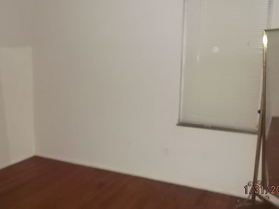 Bedrooms have hardwoods