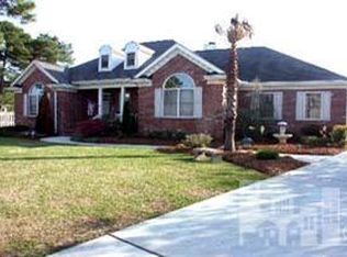 714 Oak Branches Dr, Belville, NC 28451