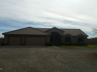 6277 S Y Lightning Ranch Rd, Hereford, AZ 85615