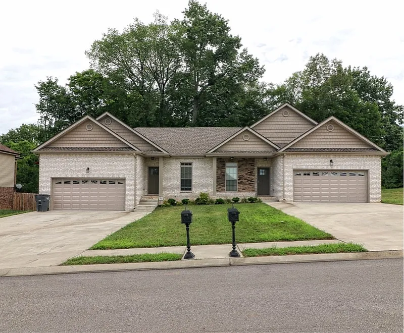 301 Chase Dr #A