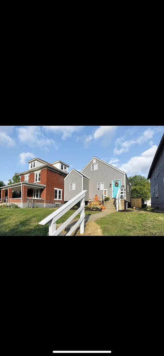 944 Heyl Ave photo 1