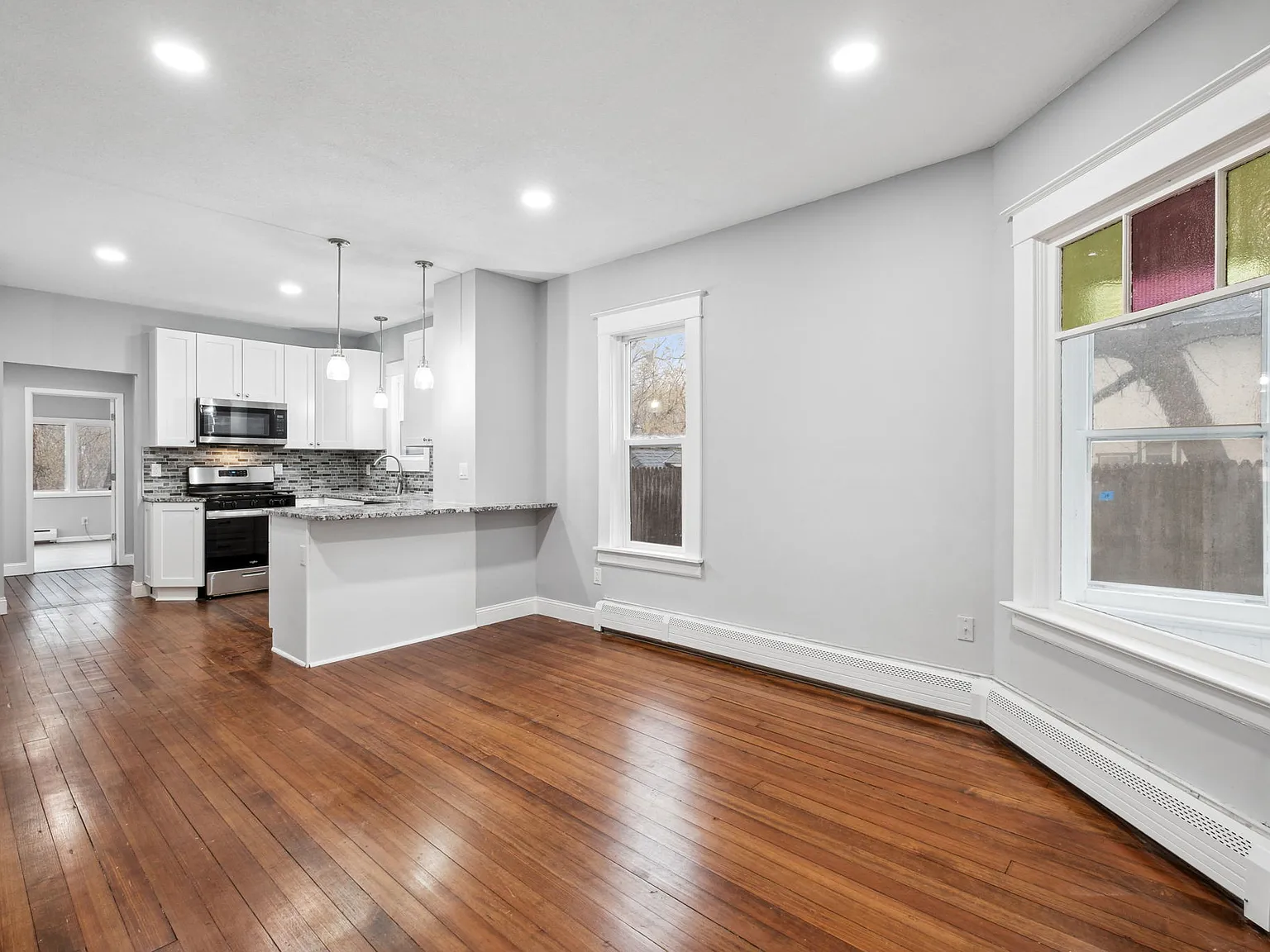 4 bedroom 3 bathroom Duplex Available Oct. 1st — Photo 3