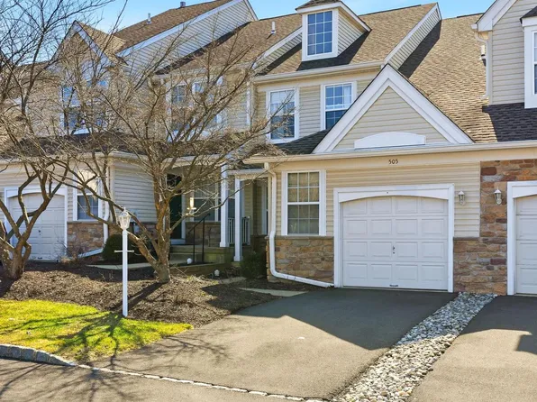 505 Waterford Ct, New Hope, PA 18938