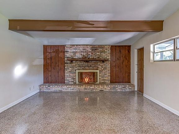 4th image of 3005 Park Ave