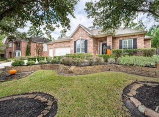 2112 Summit Mist Dr, Conroe, TX 77304