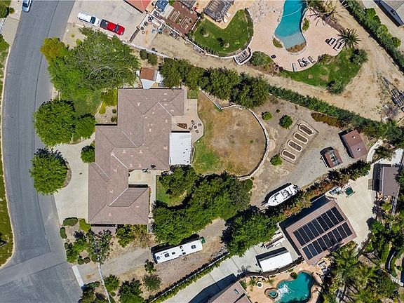 3rd image of 40396 Paseo Del Cielo