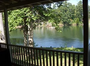 544 Hall Dr, Hamilton, GA 31811