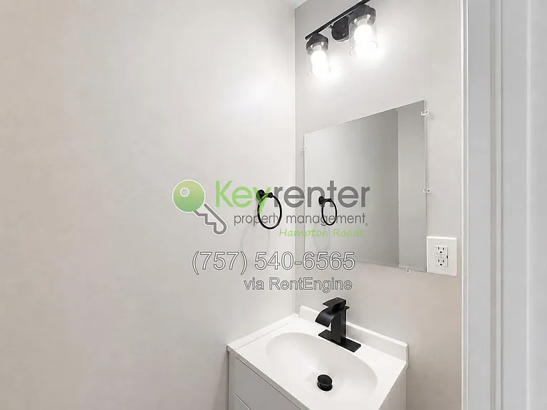 3308 Monroe St — Photo 6