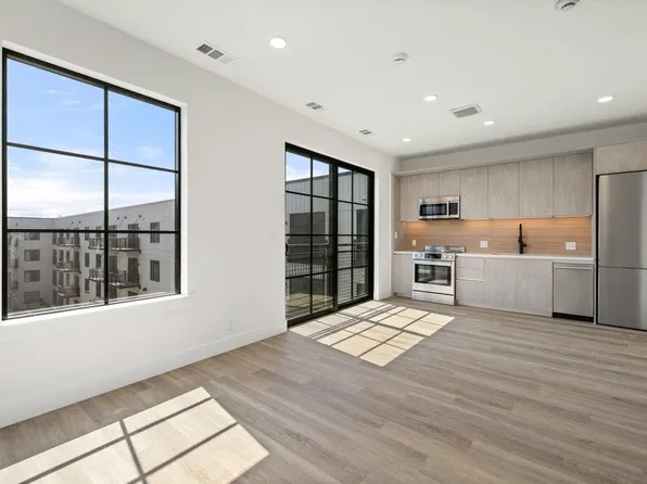 4315 S Congress Ave #224, Austin, TX 78745