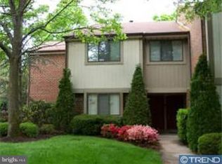 201B Cypress Point Cir #B, Mount Laurel, NJ 08054