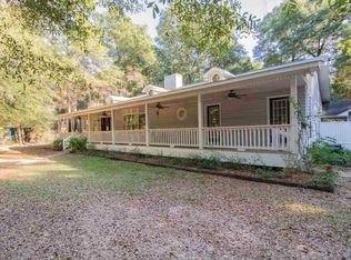 5200 Tupelo Ln, Milton, FL 32570