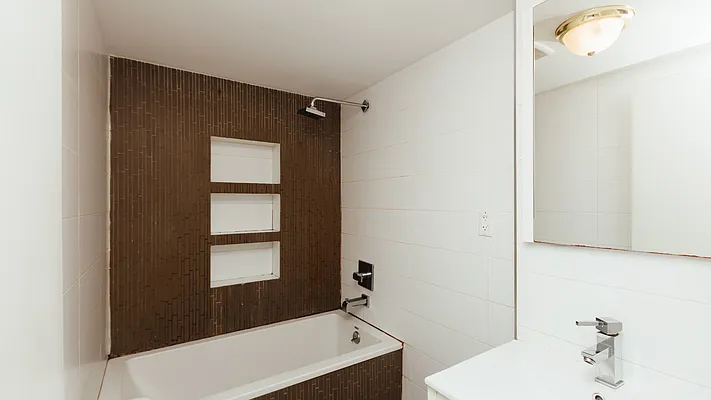 Rented by Nooklyn NYC LLC | media 11