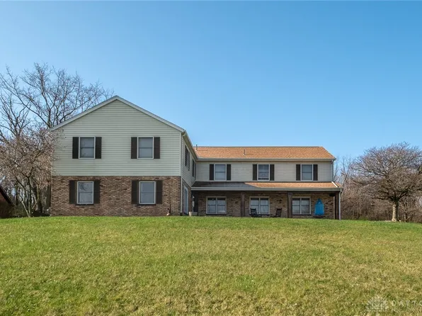 35 W Hunter Dr, Enon, OH 45323