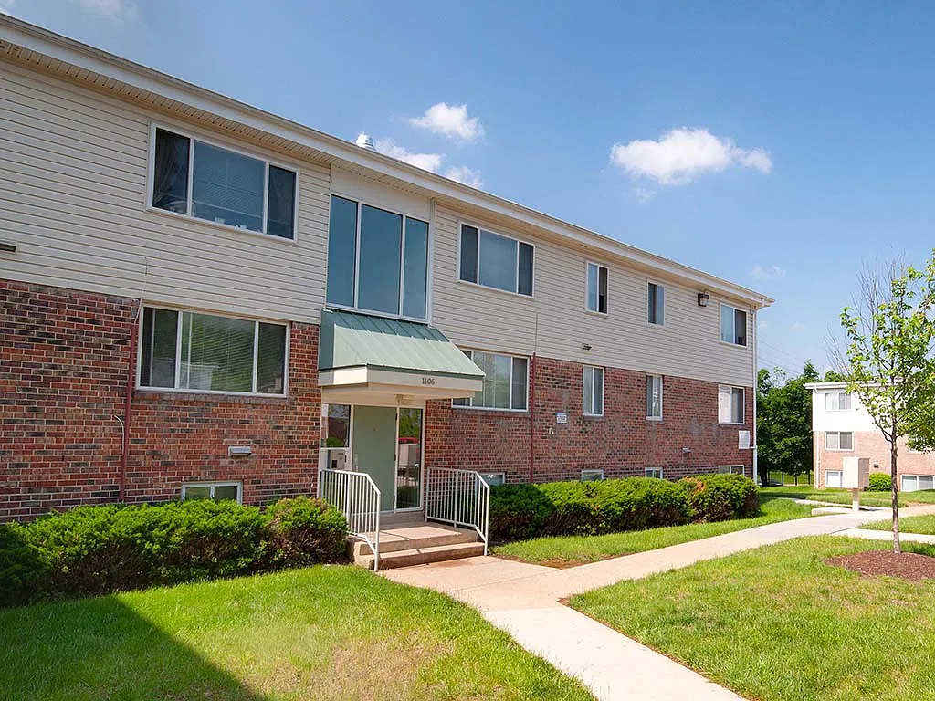 Cherrydale Apartments — Photo 1