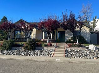 829 Village Dr, Red Bluff, CA 96080