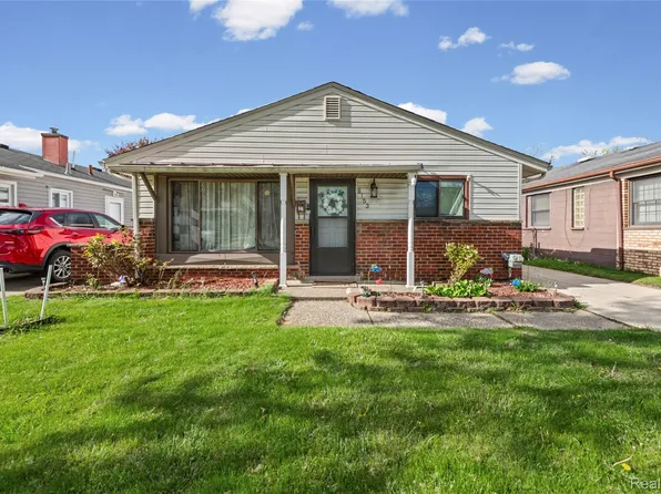 8153 Dale Ave, Center Line, MI 48015