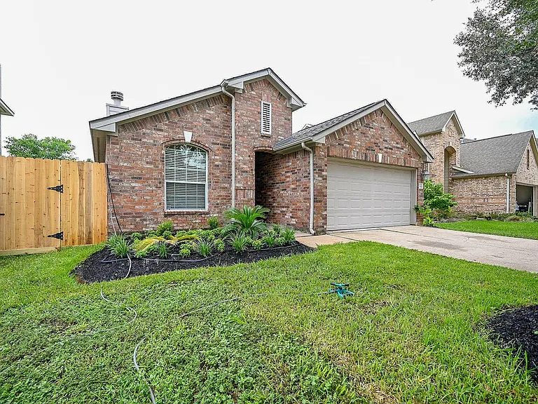 18518 Shadow Line Ct — Photo 2