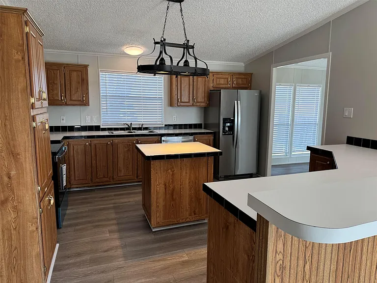 3163 FM 1966 — Photo 4