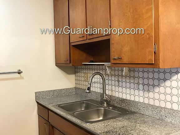4th image of 8320 Fremont Ave S #104