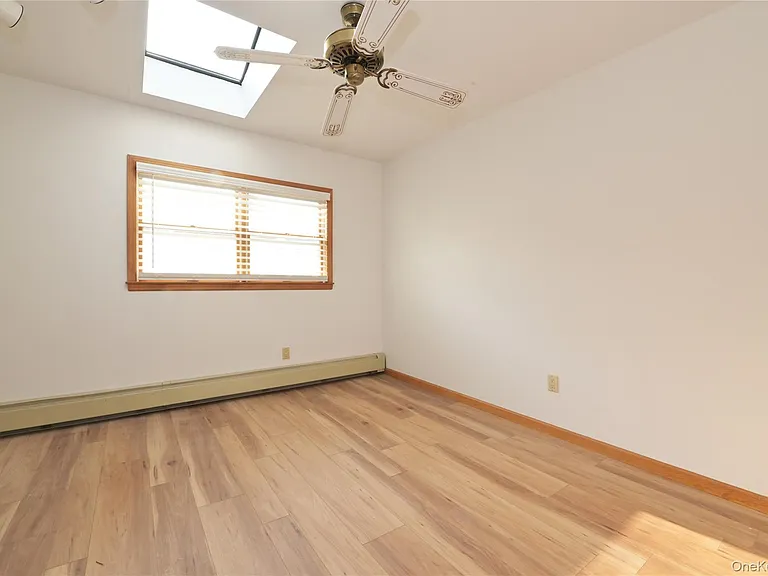 24948 Rushmore Ter — Photo 21