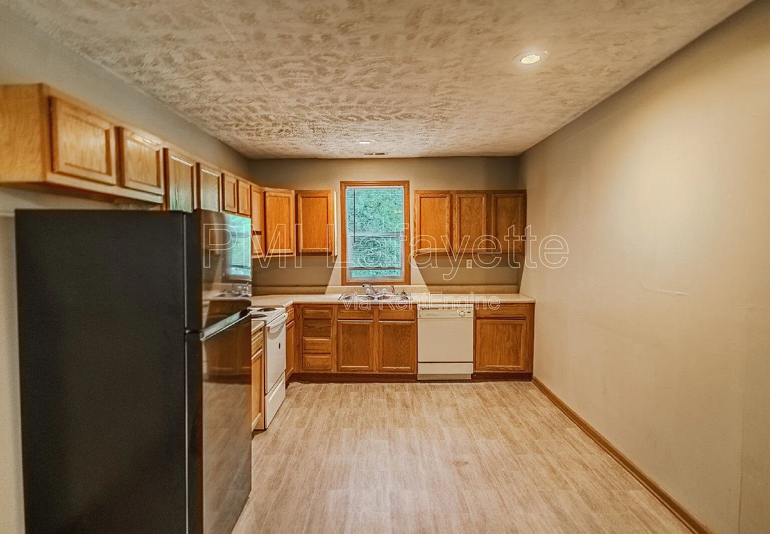 2 bed, 1.0 bath, 896 sqft, $965 — Photo 4
