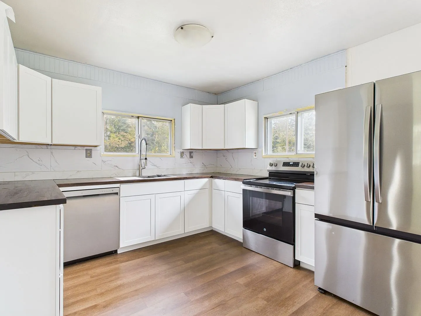 Pet friendly 2 Bed, 1 Bath home — Photo 4