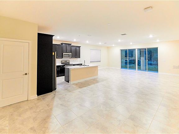 5th image of 2353 Crescent Moon St