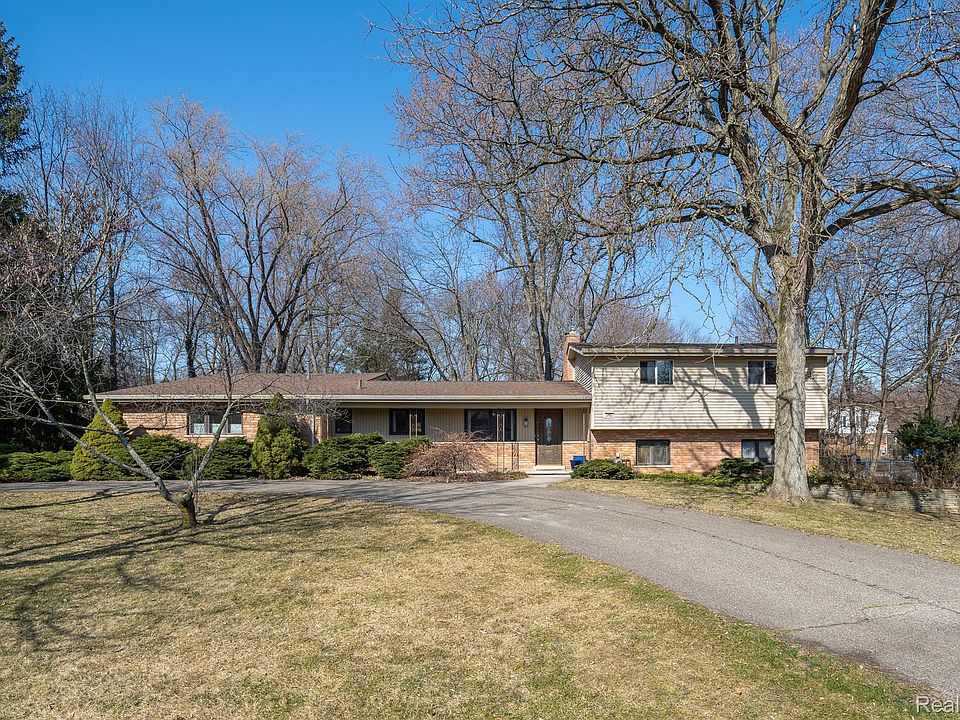1st image of 1085 Northover Dr