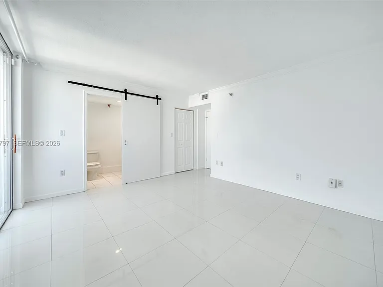 7933 West Dr #817 — Photo 12