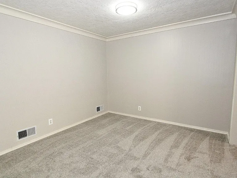 2047 N Blaine Way — Photo 7