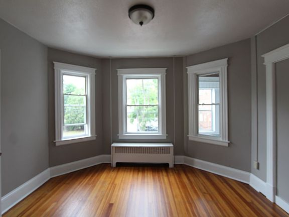 5th image of 64 James St