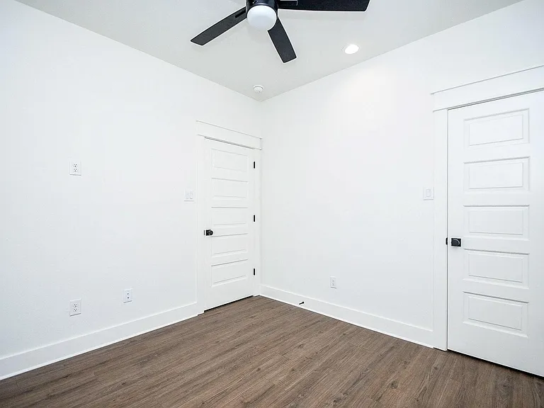 4101 Victoria Ave #B — Photo 22