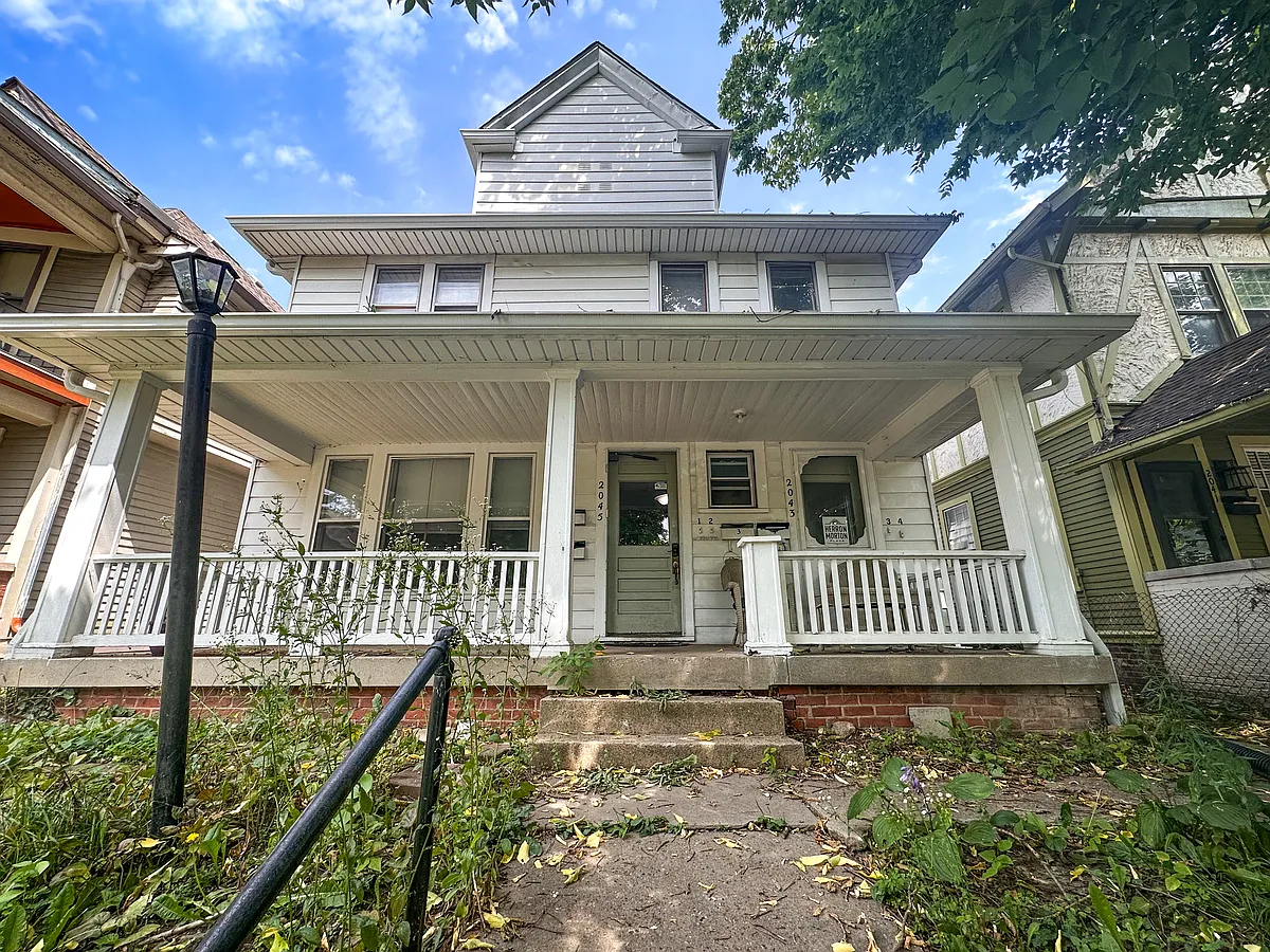 Building Photo - 2043 N Talbott St #3