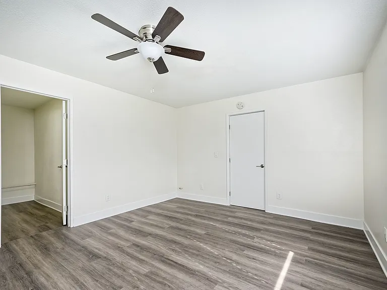 552 Van Houten Ave #A — Photo 11