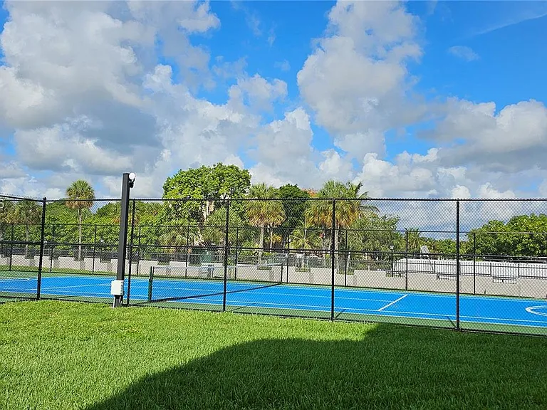 14170 SW 84th St #402-F — Photo 3