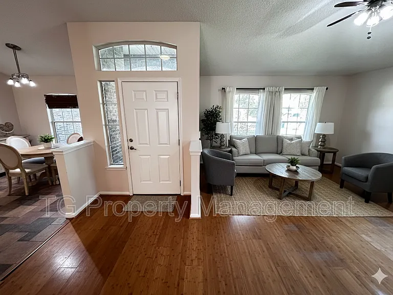 1449 Blue Heron Ln E — Photo 12