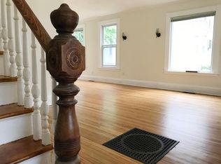 32 Chestnut St, West Haven, CT 06516