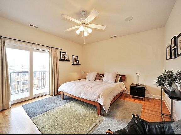 3rd image of 3829 N Southport Ave #2N