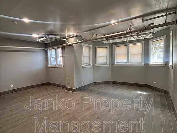 3rd image of 658 E 81st St #G