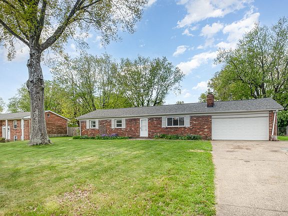 2nd image of 8925 Evergreen Dr