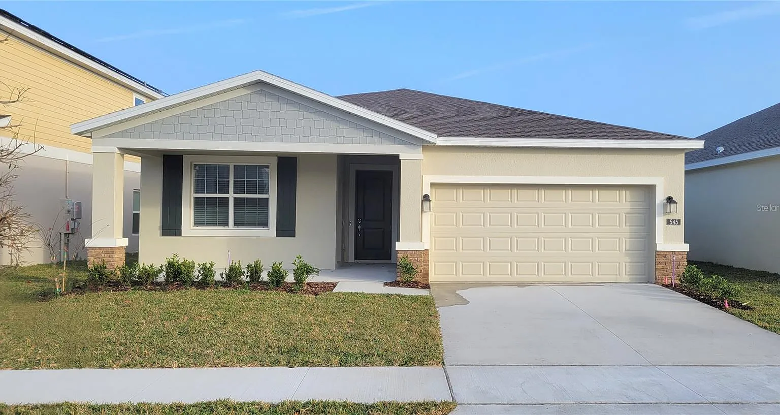 4 bed, 2109 sqft, $2,245 — Photo 1