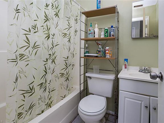 5th image of 17434/436 Carnegie Cir