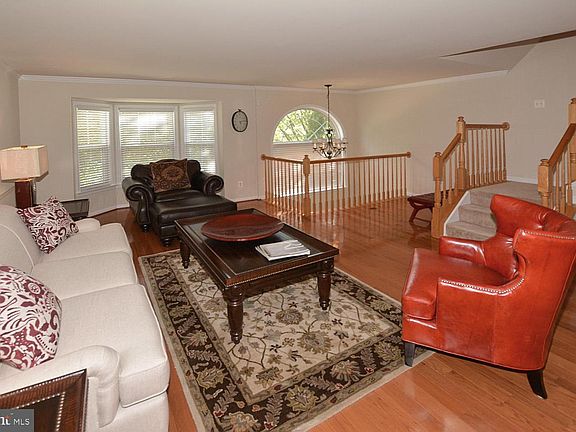 4th image of 3702 Matura Ln