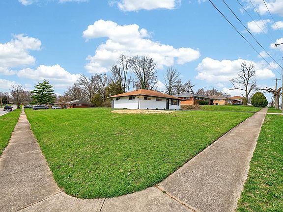 4th image of 2351 Mercury Ave